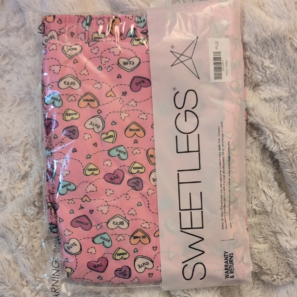SweetLegs Love Notes Pink Leggings ✨NWT✨